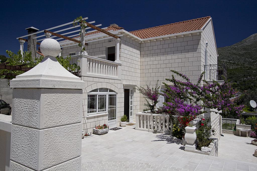 Apartments Nine סלאנו מראה חיצוני תמונה