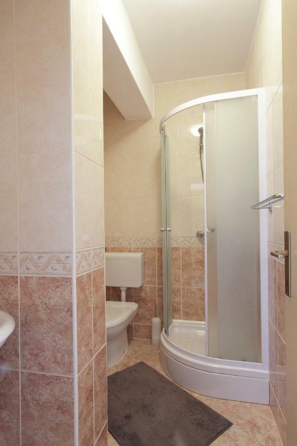 Apartments Nine סלאנו מראה חיצוני תמונה